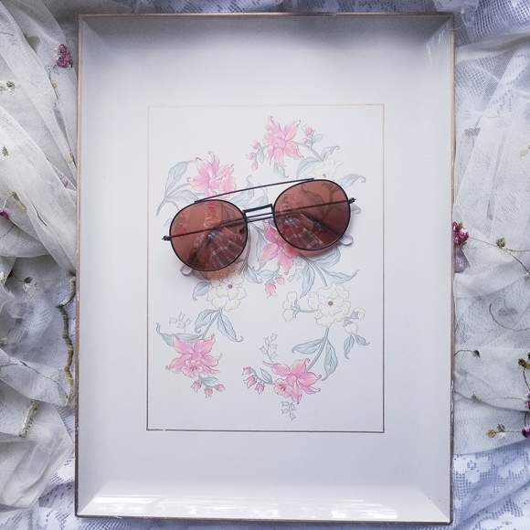 Accessories - Round Aviator Wire Frame Sunglasses Black + Amber